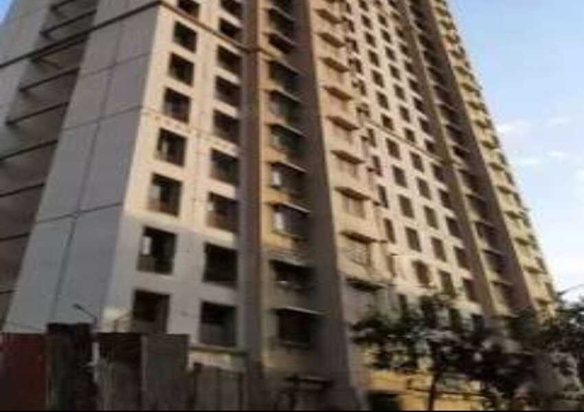 3 BHK Residential Apartment of 900 sq.ft. Carpet Area for Sale at Regent Palace CHS Ltd, Goregaon West.