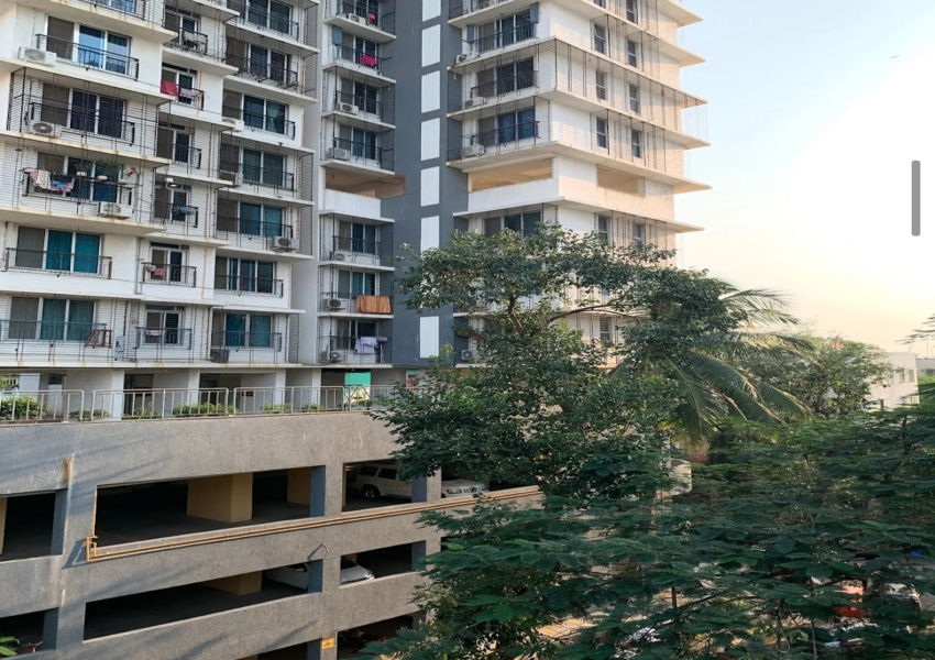 4 BHK Residential Apartment for Sale at Mayfair Akshay, Andheri West.